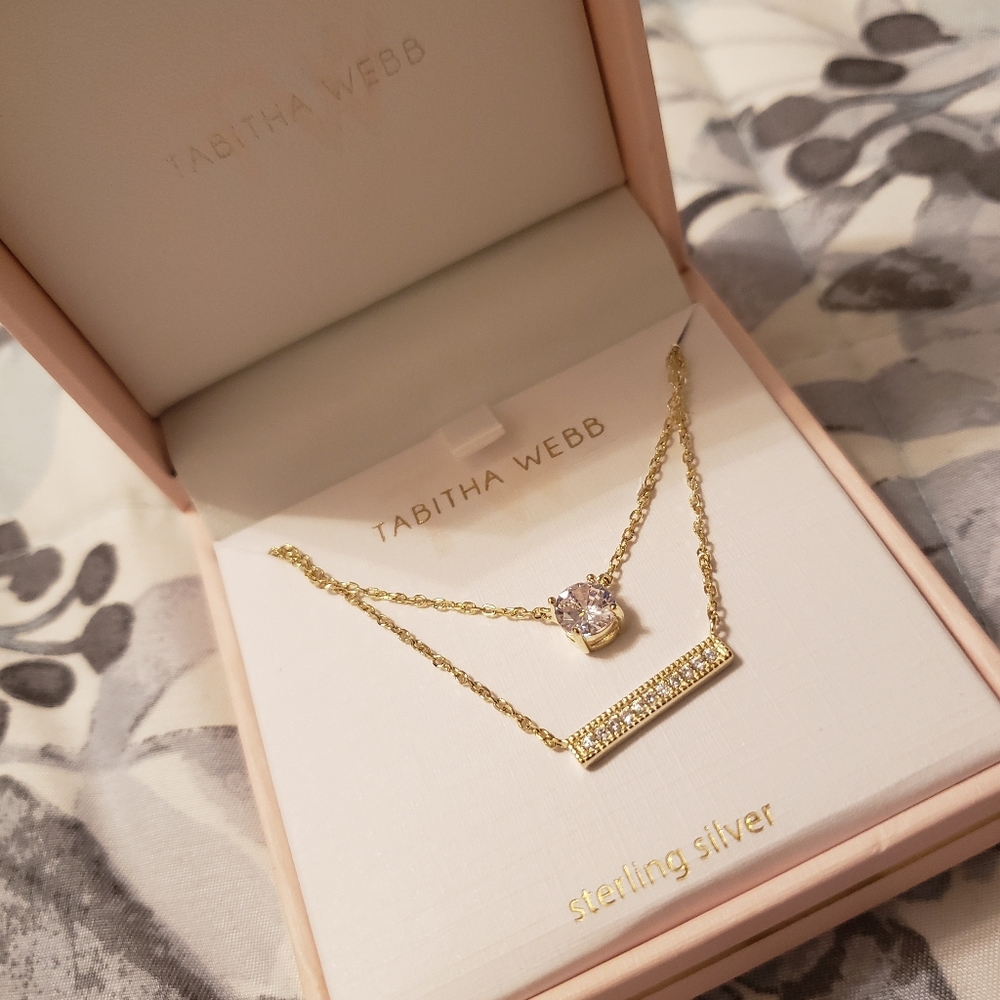 BRAND NEW - Necklace